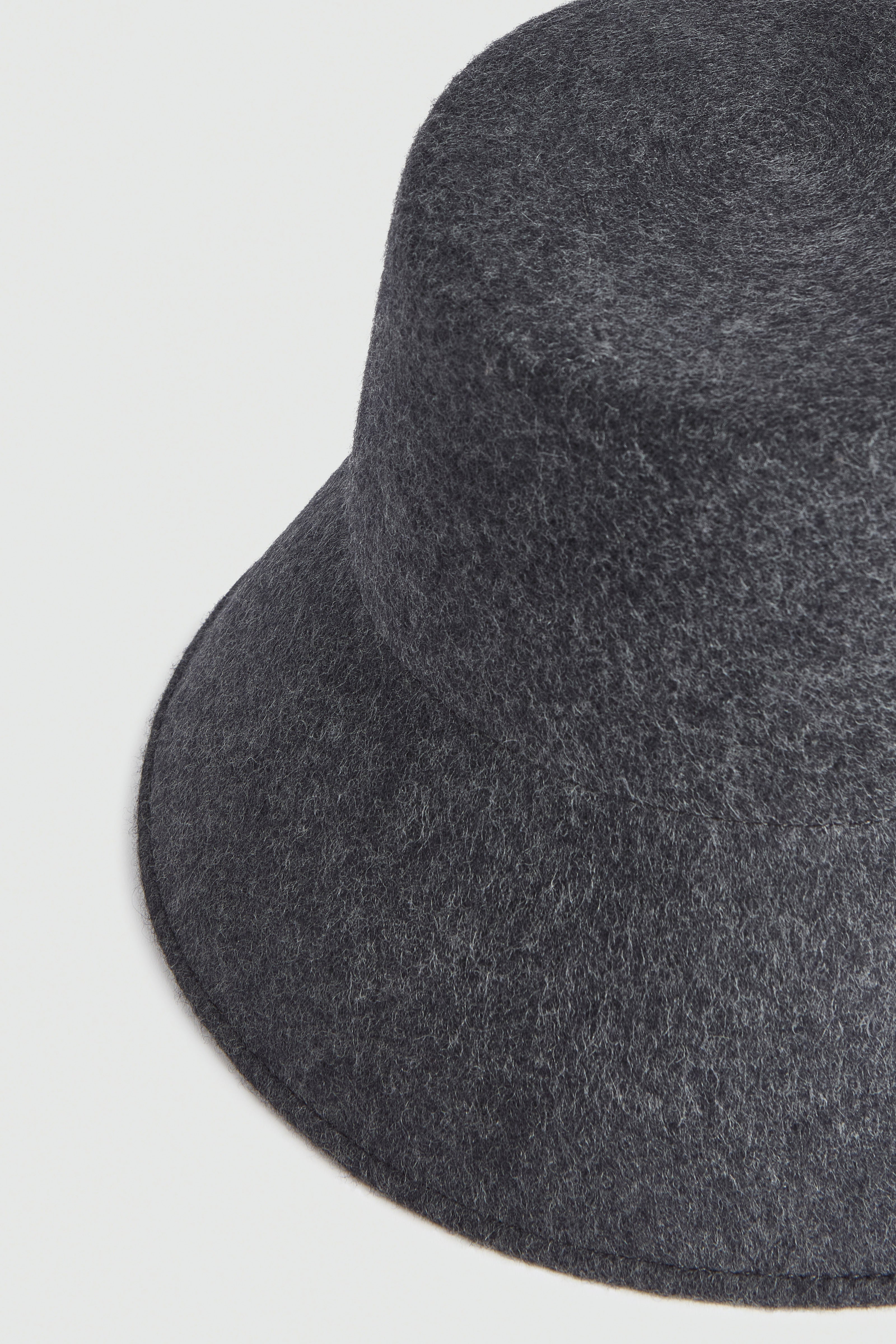 CAPPELLO-HALLIE