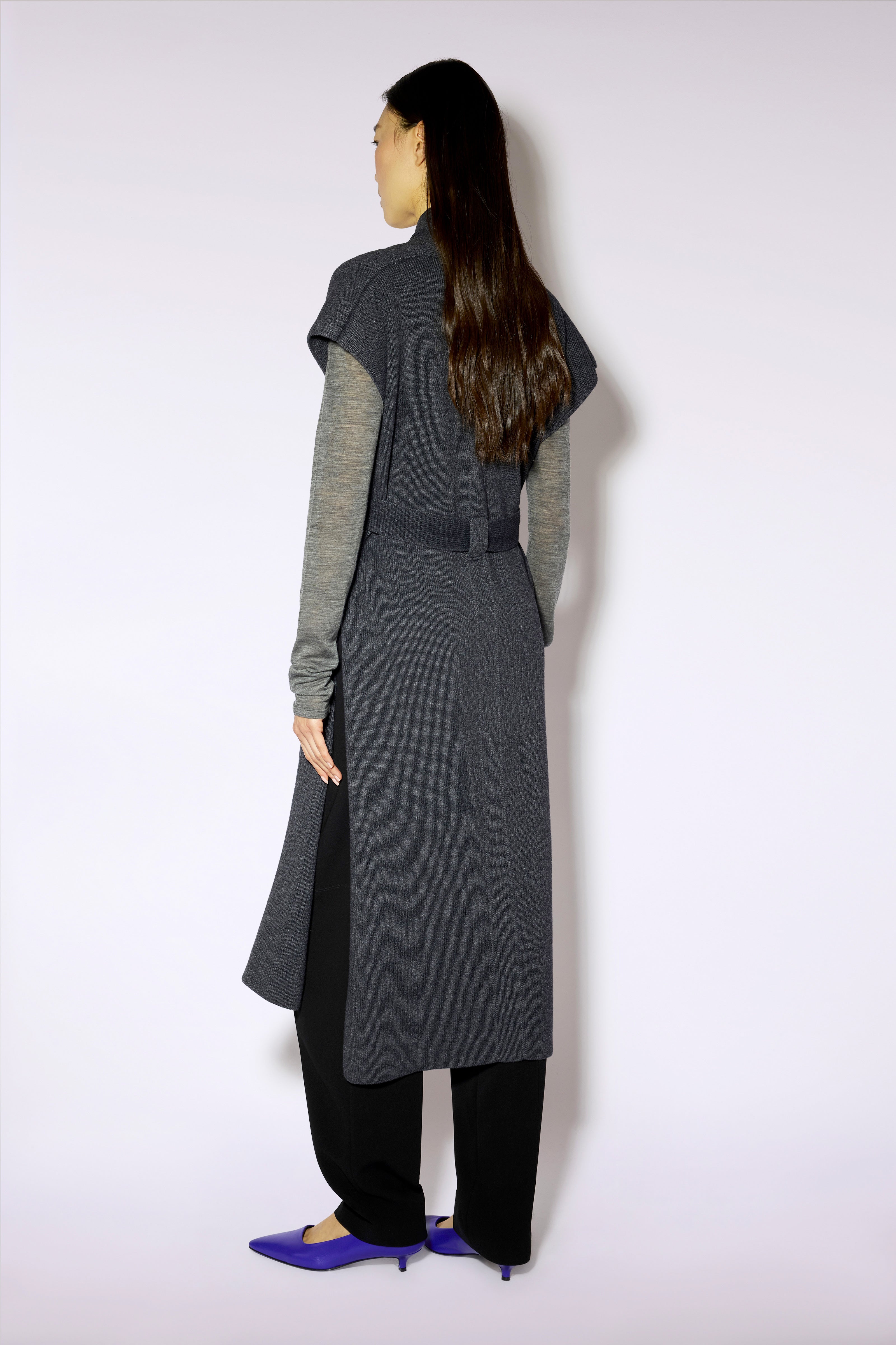 W6FF6WC38Y49-0-C-GILET
