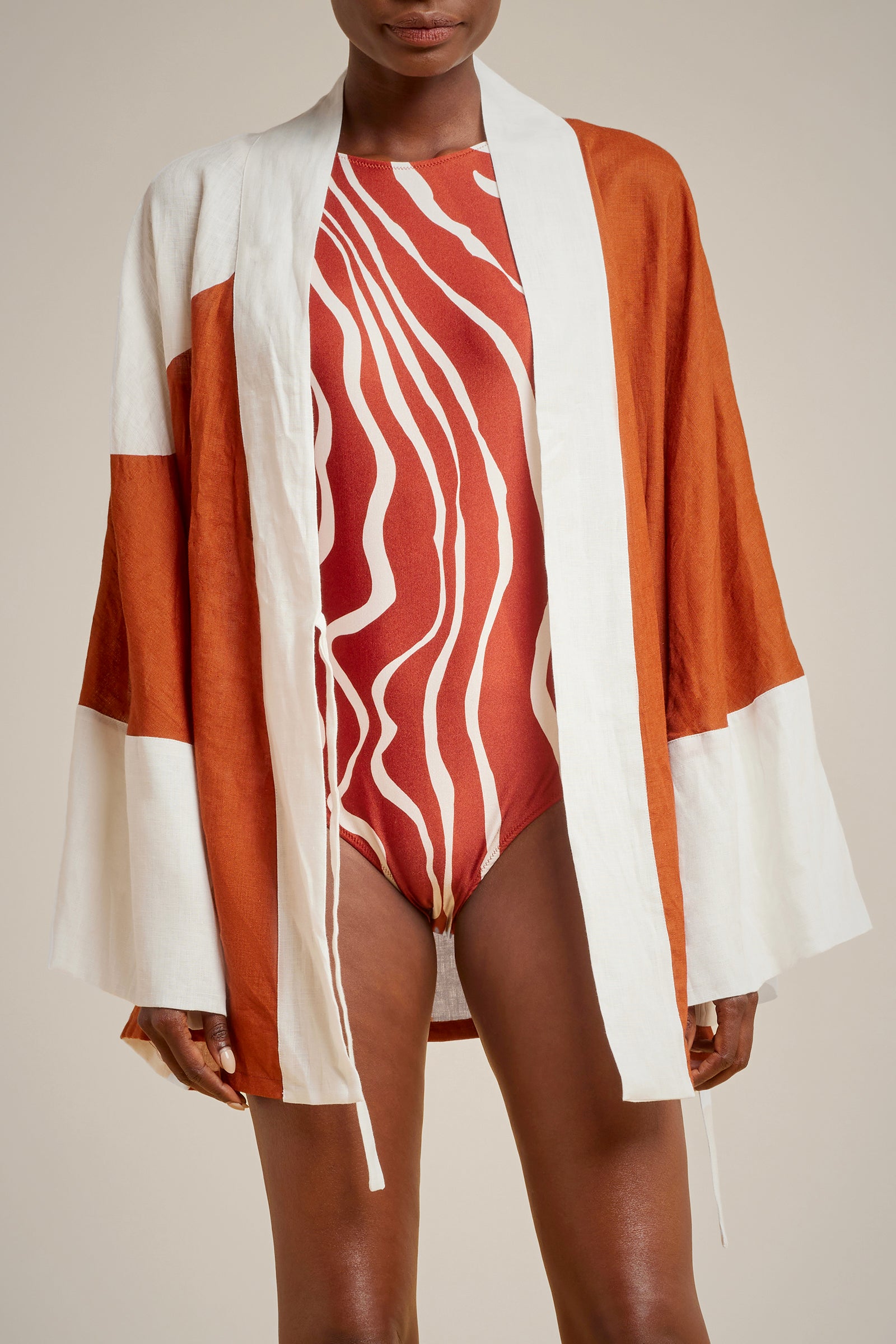 Liviana Conti KIMONO CORTO S4LL4SM323POIS.40