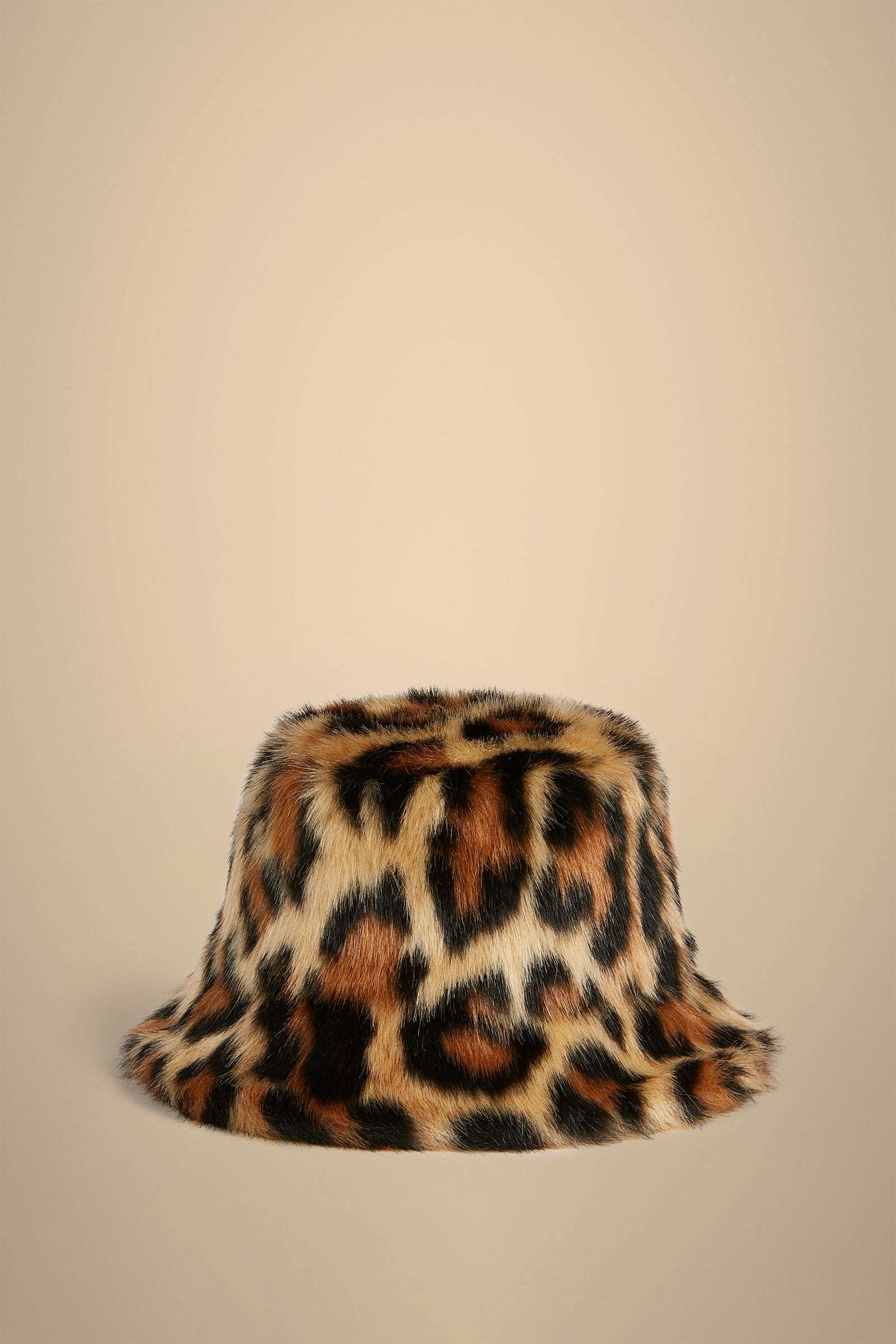 Leopard cap with real Fox orders fur