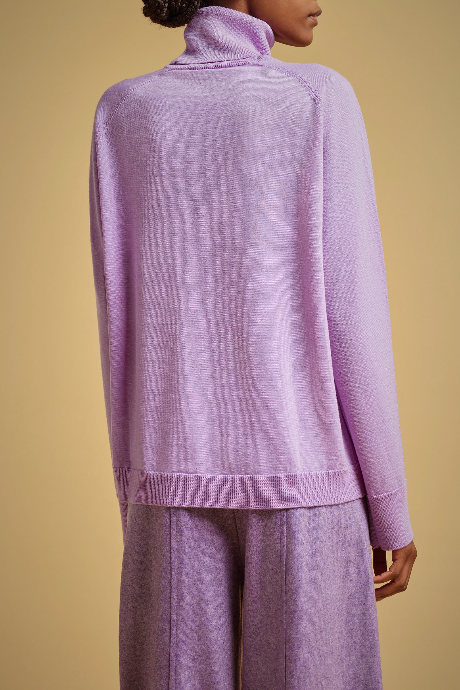 HIGH NECK WOOL SWEATER