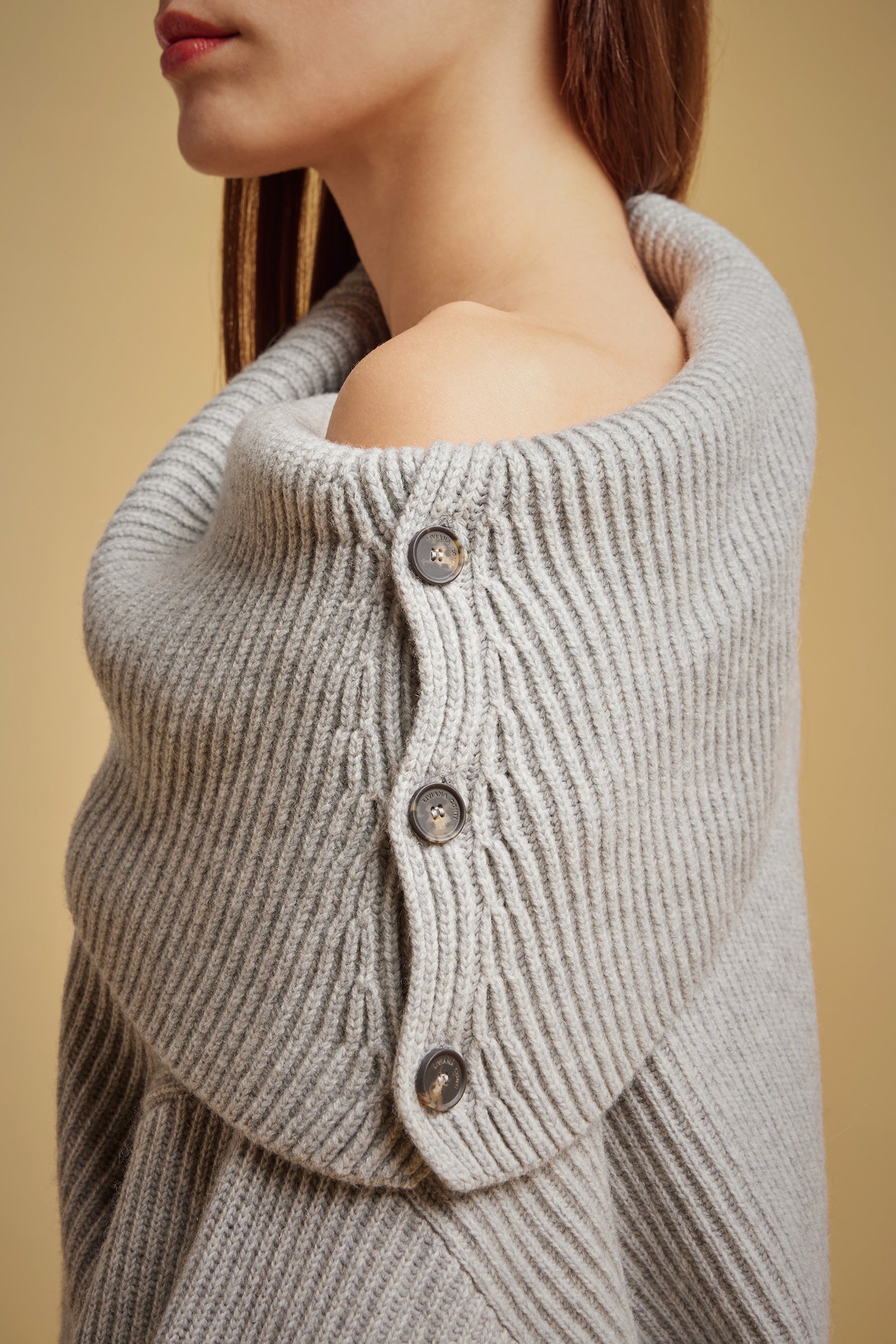 RECYCLED CASHMERE NECKLINE SWEATER